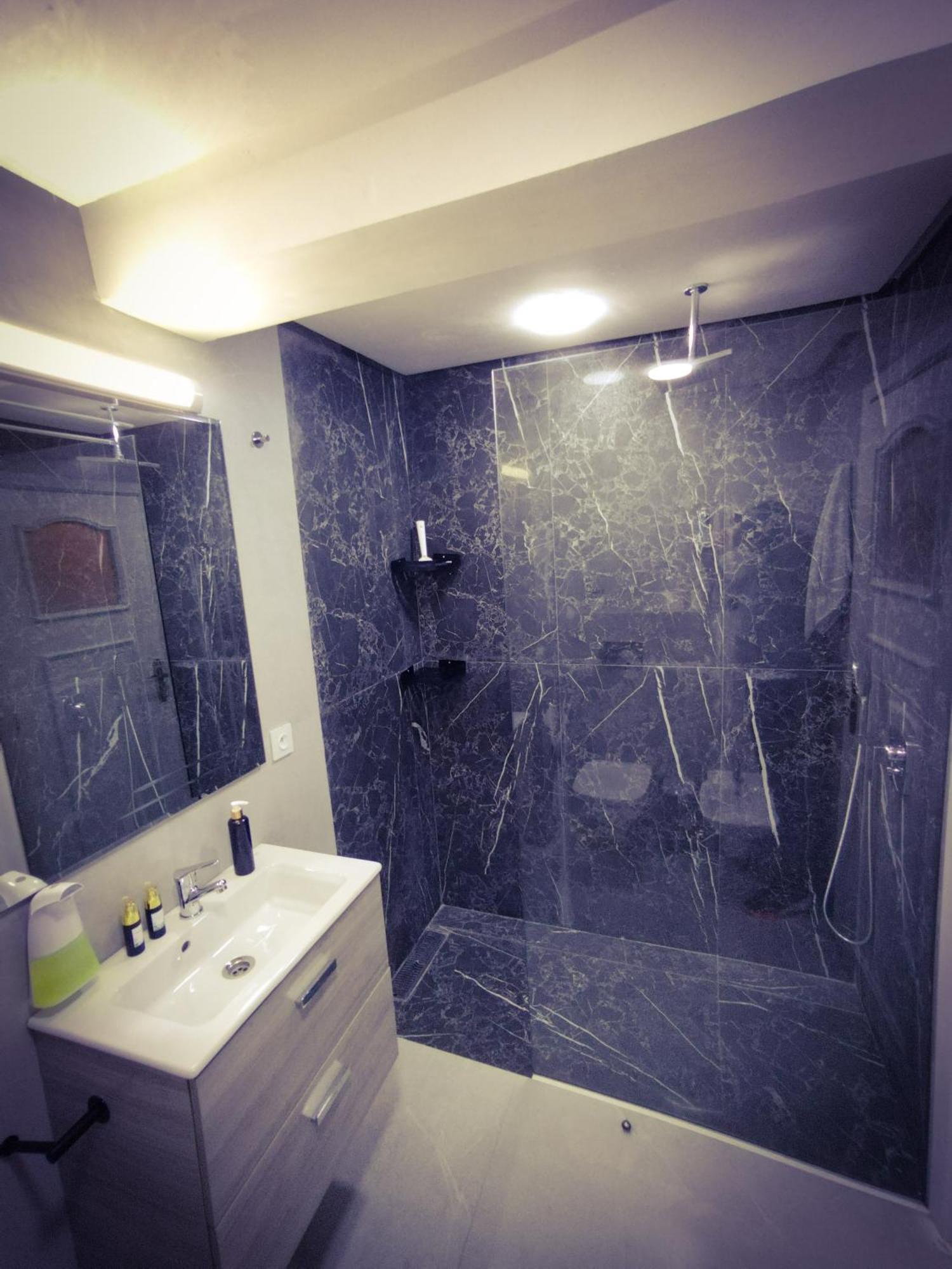 Incroyable Appartement A Playa Enface Cafe Sky 17 Tanger Exterior foto